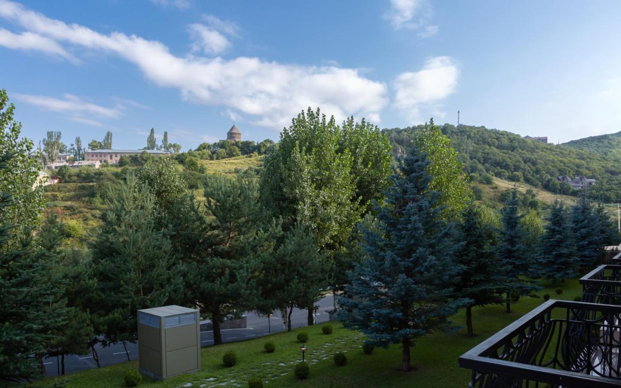 Tsaghkadzor Marriott Hotel Exterior foto